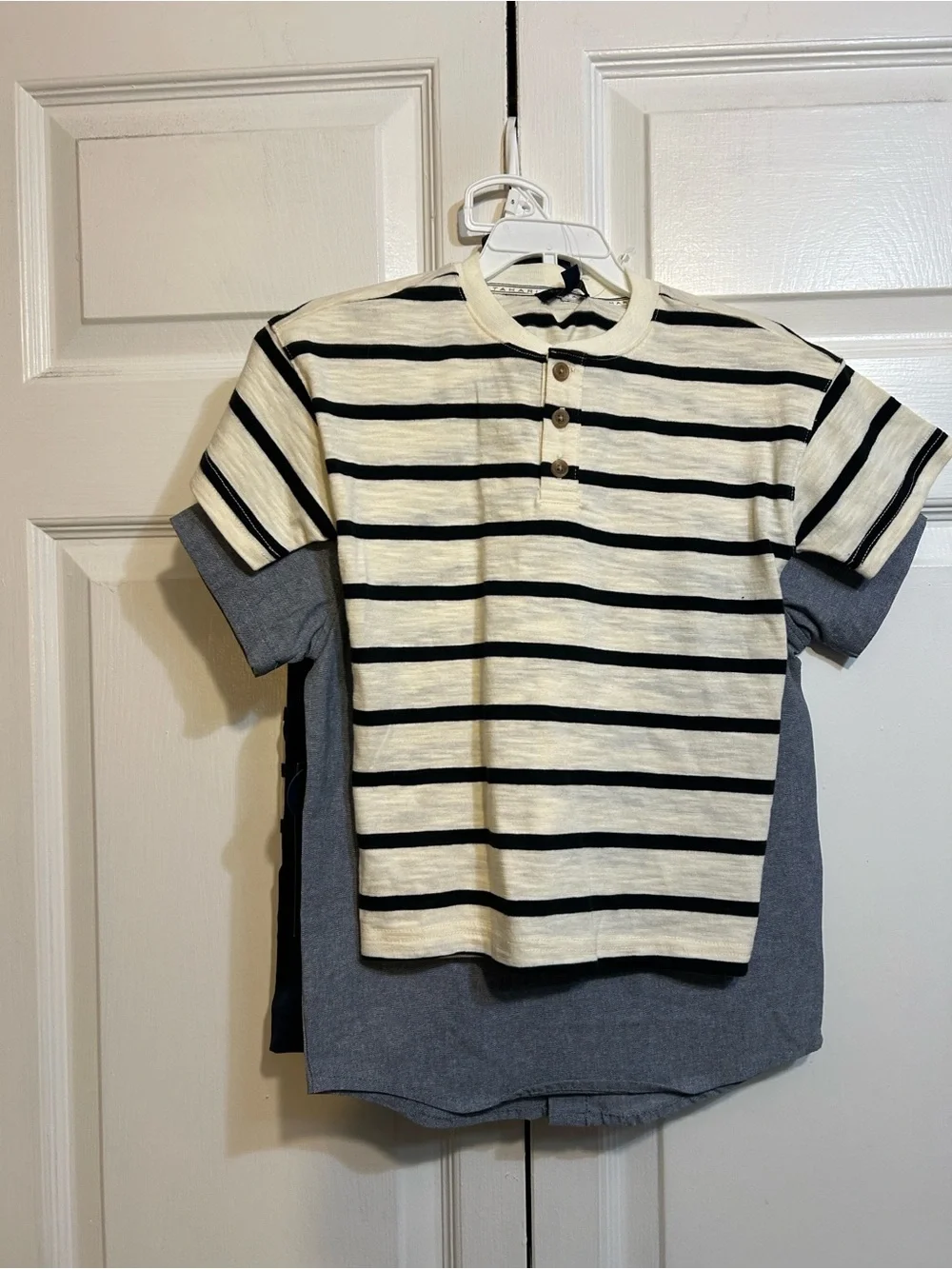NWT TAHARI Size 5 Boys 4-pc Shorts Set, Pants Shirt Tee Short Sleeves Sunglasses